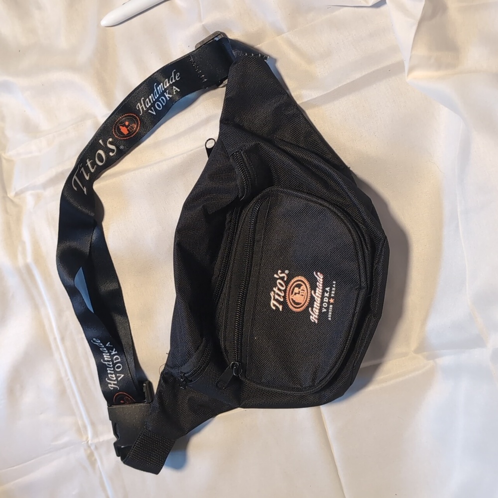 TITOS HANDMADE VODKA Fannie pack hip bag